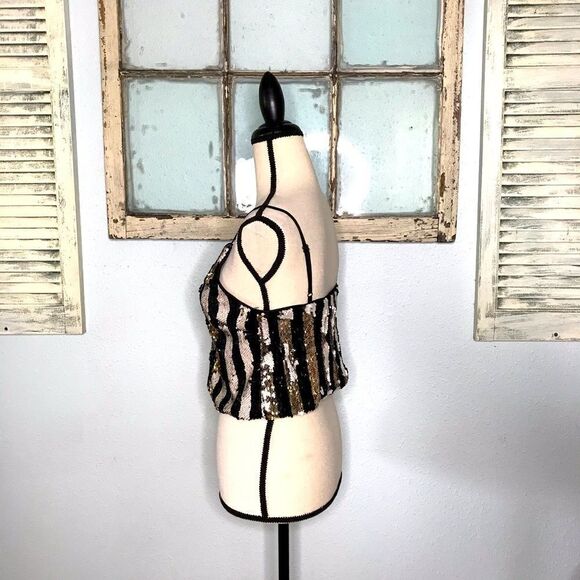 Beautiful & Sexy NWT Sequin Crop Top - Picture 7 of 9
